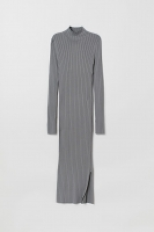  Robe en maille côtelée 34.99 €