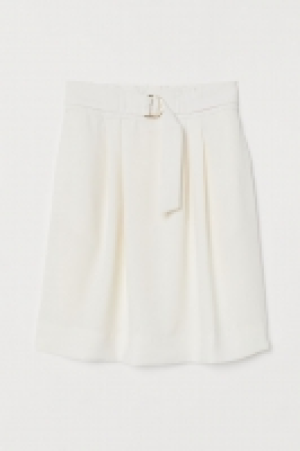  Jupe avec ceinture 14.99 €