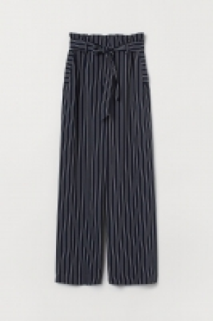  Pantalon avec ceinture à nouer 13.99 €