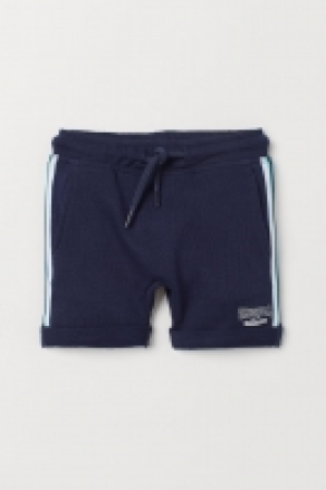  Short en molleton 2.99 €