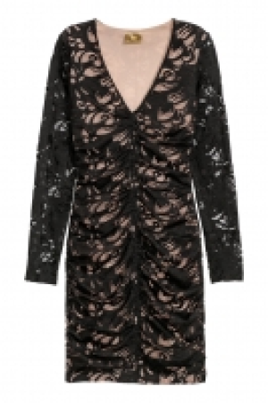  Robe ajustée en dentelle 17.99 €