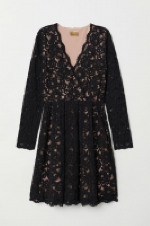  Robe à encolure en V 39.99 €