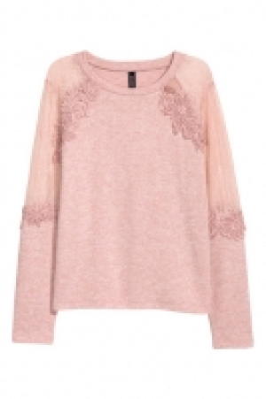  Pull avec dentelle 14.99 €