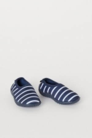  Chaussures de bain 6.99 €
