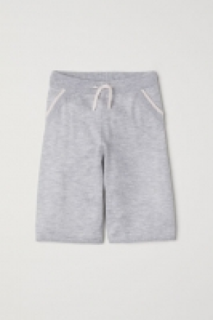  Pantalon en maille fine 4.99 €