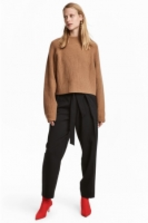  Pantalon avec ceinture à nouer 34.99 €