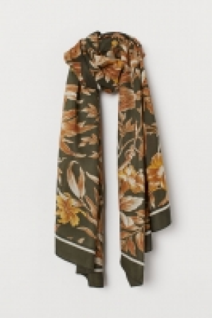  Écharpe en satin à motif 8.99 €