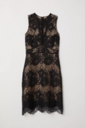  Robe en dentelle 49.99 €