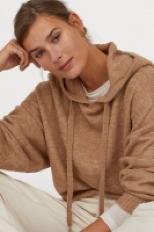  Pull à capuche en maille fine 8.99 €