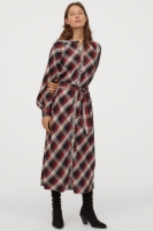  Robe avec ceinture à nouer 19.99 €