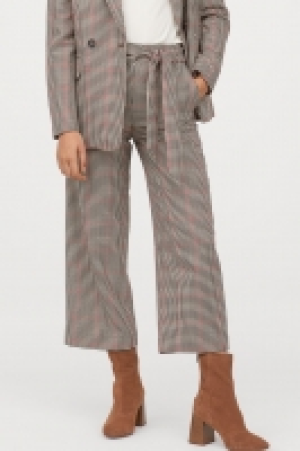  Pantalon avec ceinture à nouer 17.99 €