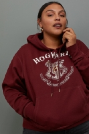  Sweat à capuche avec motif 17.99 €