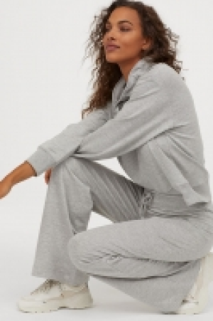 HM   Pantalon ample en molleton