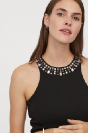  Robe avec strass 17.99 €