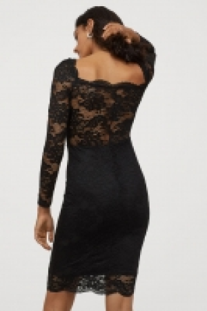  Robe ajustée en dentelle 24.99 €