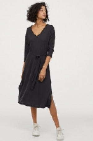  Robe en jersey côtelé 14.99 €