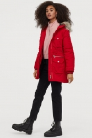  Parka matelassée avec capuche 24.99 €