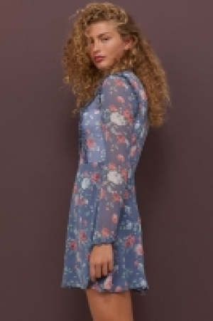  Robe volantée en mousseline 14.99 €