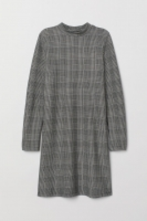  Robe à galons 12.99 €
