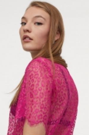  Top en dentelle 8.99 €