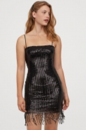  Robe pailletée à franges 9.99 €