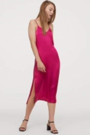  Robe combinaison en satin 12.99 €