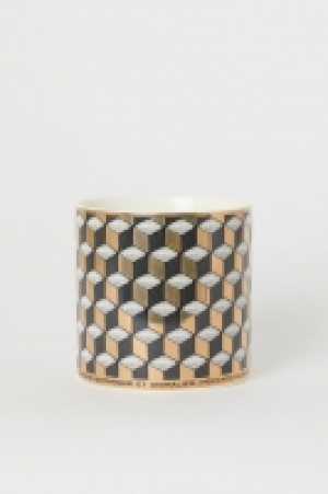 HM   Cache-pot en porcelaine