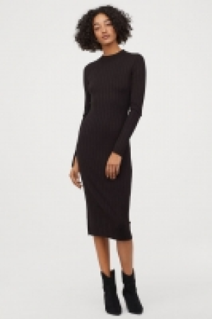  Robe en maille fine 17.99 €