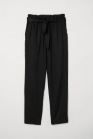  Pantalon paper bag 8.99 €