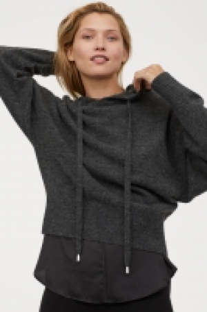  Pull à capuche en maille fine 9.99 €