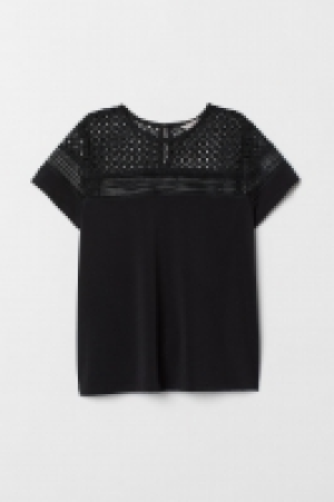  Top avec dentelle 7.99 €