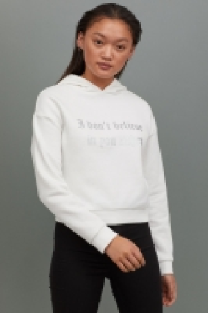  Sweat à capuche avec motif 8.99 €