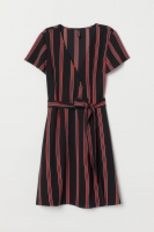  Robe portefeuille en crêpe 12.99 €