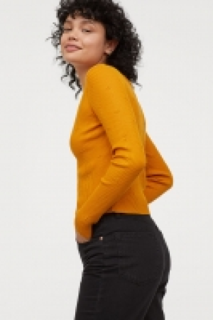  Pull côtelé 9.99 €