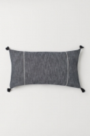  Housse de coussin à pompons 8.99 €