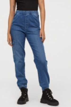  Pantalon jogger cargo 11.99 €