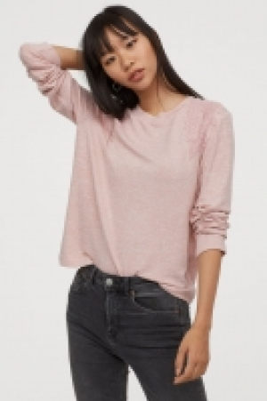  Pull avec détails en dentelle 14.99 €