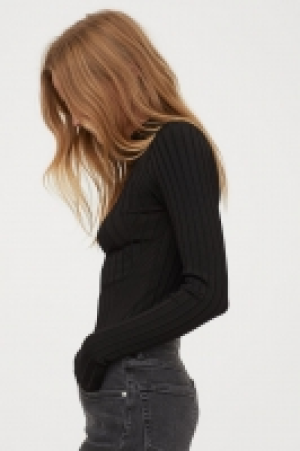  Pull à col semi-montant 24.99 €