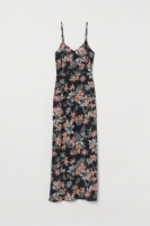  Robe longue en crêpe 8.99 €