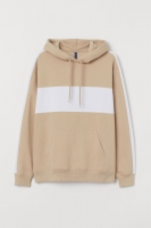  Sweat à capuche 8.99 €
