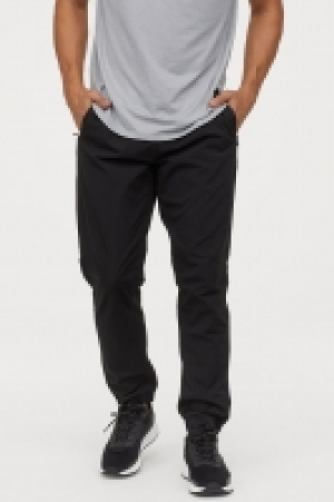  Pantalon training 13.99 €