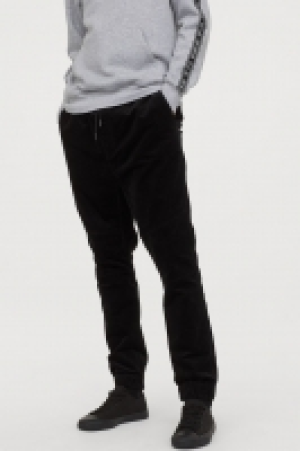  Pantalon en velours côtelé 16.99 €
