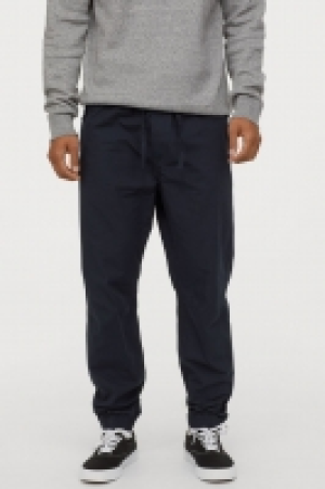  Pantalon jogger en coton 16.99 €