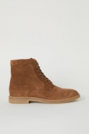  Bottes en suède 68.99 €