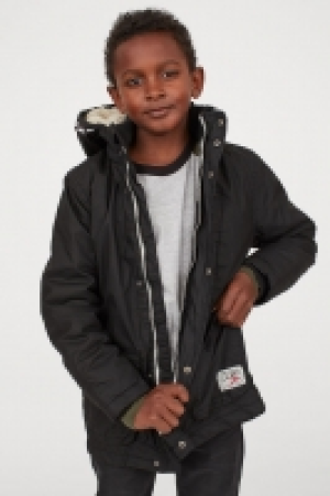  Parka matelassée avec capuche 16.99 €