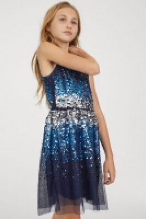  Robe en tulle à paillettes 16.99 €