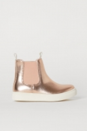 Bottines Chelsea doublées 8.99 €