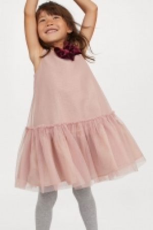 HM   Robe en tulle avec nud