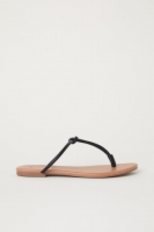  Sandales 3.99 €