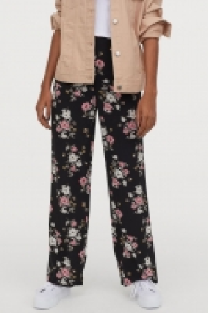  Pantalon large 9.99 €